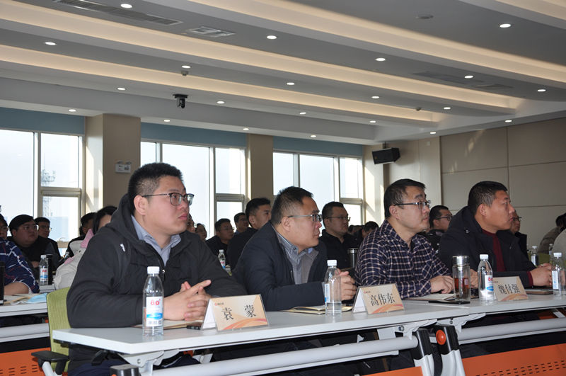 活學(xué)活用  全力以“復(fù)”——魯中公路學(xué)堂2025年順利開(kāi)班