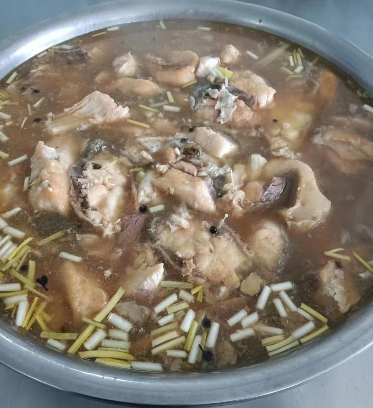 工地美食秀：臨臨六標悅莊拌合站的職工餐 