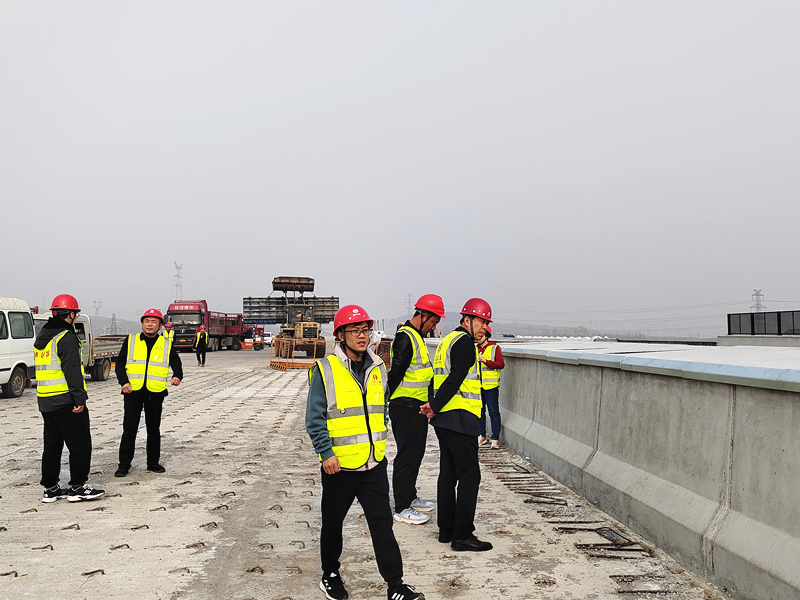 公司安全檢查組對濟(jì)濰四標(biāo)展開安全生產(chǎn)大檢查