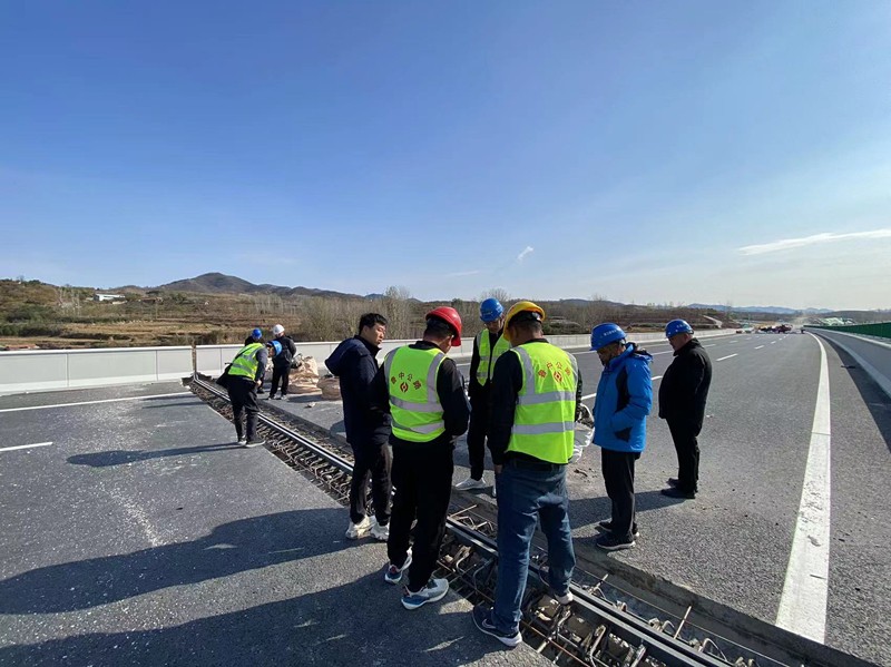 2-2、施工前，項目辦組織去其他標段參觀學習_副本