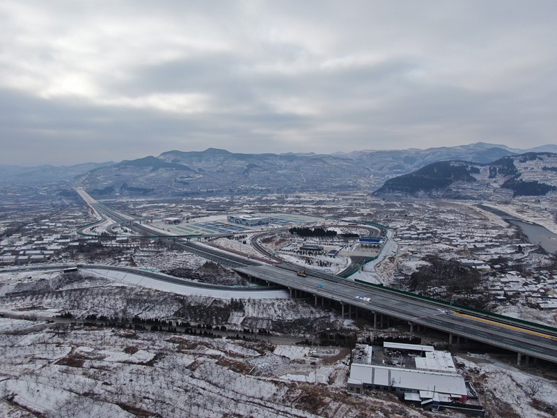凝心聚力，上下一心，緊密配合，全力完成“交工準(zhǔn)備突擊會(huì)戰(zhàn)”