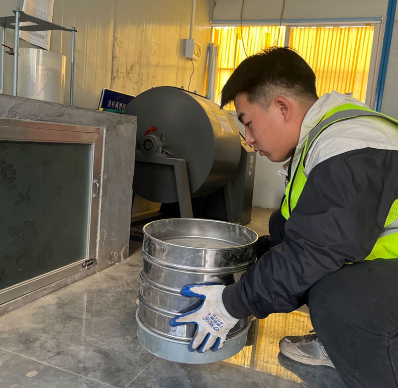 高青拌合站試驗室發(fā)揮能動性加強工程質量檢測工作