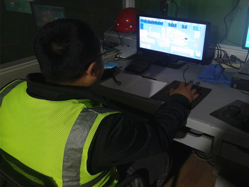 【一提三保】高青拌合站匠心筑夢 護(hù)航成長——彩色環(huán)保瀝青助力校園建設(shè)