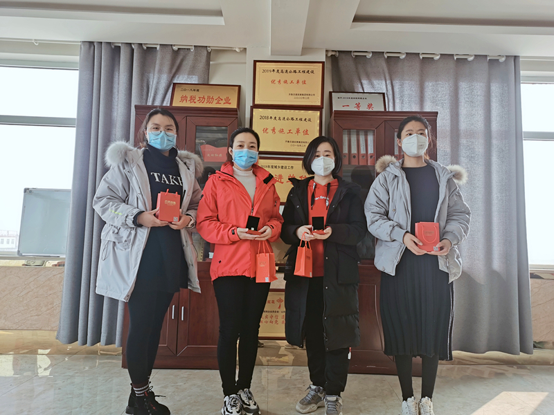 隔離疫情，但不隔離愛——公司為女員工送上節(jié)日禮品