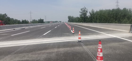 萬眾一心迎“兩會”，G2項(xiàng)目保通保暢保安全