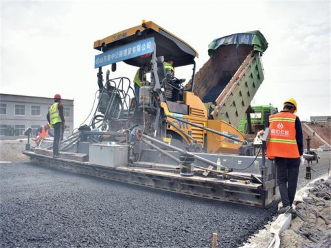 第二工程公司緊盯項目建設，掀起大干熱潮