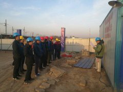 鐵路北孝婦河橋PM3主塔第一節(jié)安裝完成