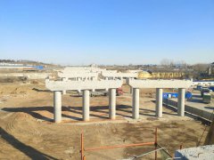 張博路分離立交橋箱梁架設(shè)專題：齊心協(xié)力，天塹變通途