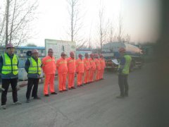 班前會小，事大