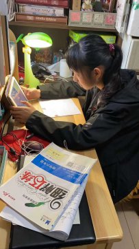 愿你出走半生，歸來(lái)仍是少年