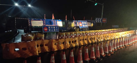 狂風暴雨中彰顯使命擔當