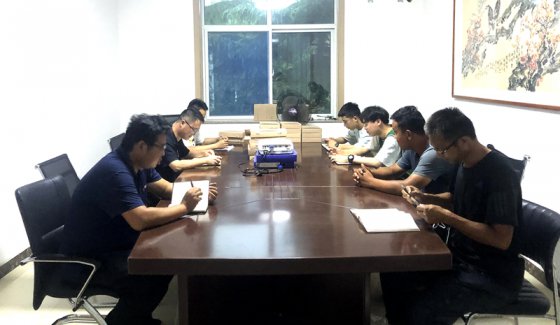 【抓作風(fēng) 創(chuàng)效益】第三工程公司沿河?xùn)|路項(xiàng)目積極展開(kāi)弱電管線施工