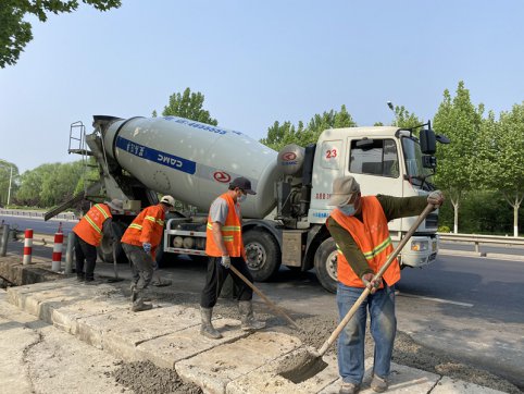 主動出擊，攻堅克難，第二區(qū)域項目部全力推進G205山深線施工